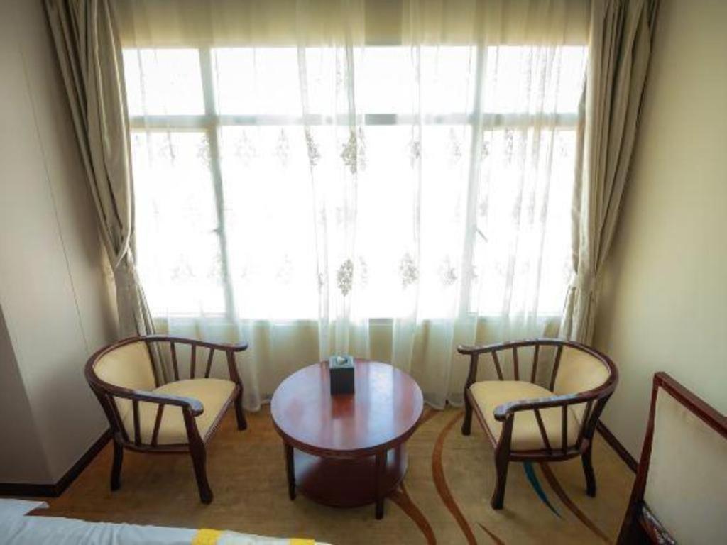 Grand Szechuan Hotel Vientiane Exterior photo