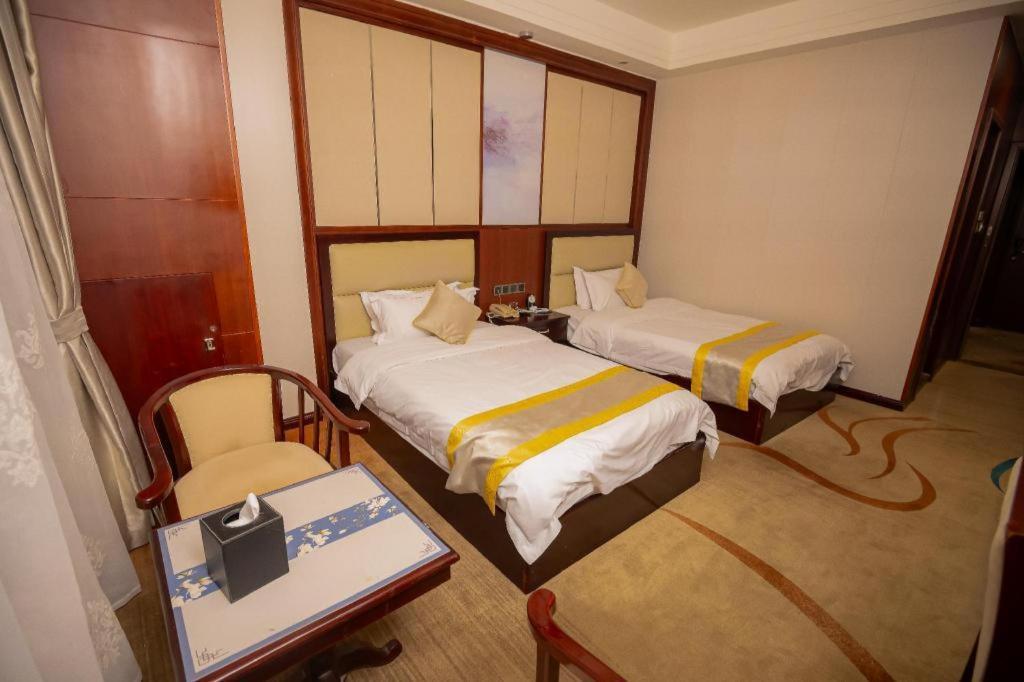Grand Szechuan Hotel Vientiane Exterior photo